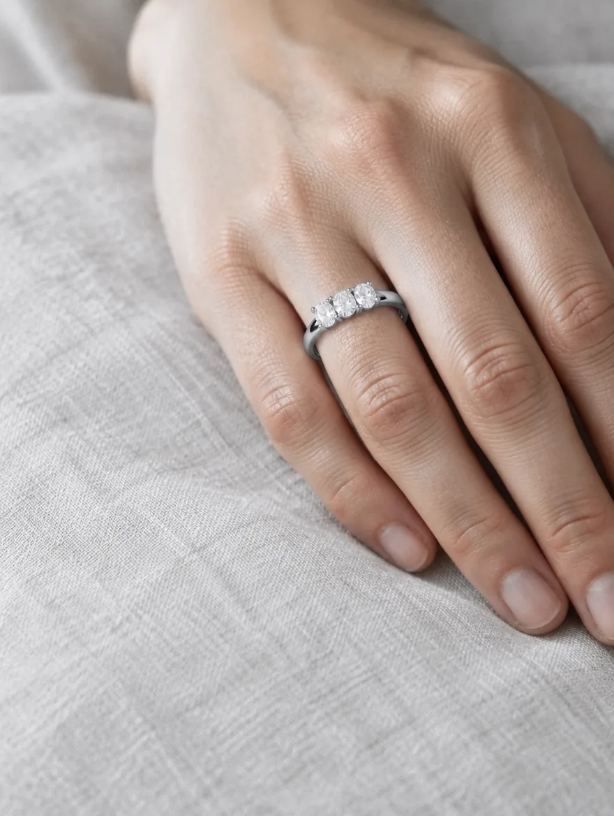 Anelli in argento indossata